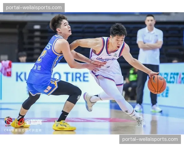 福建浔兴对阵天津先行者，半场双方共出手52次三分