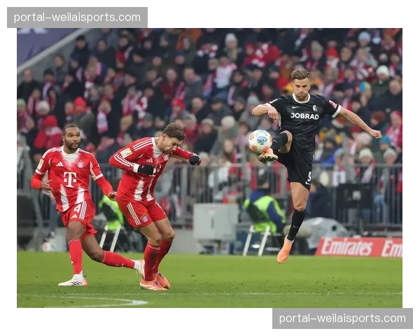 拜仁3-2惊天逆转弗赖堡，0-2落后下反击效率成翻盘基石