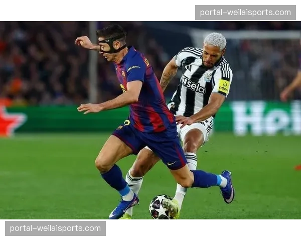 巴黎前锋巴尔科拉引豪门争夺，巴萨利物浦有意引进