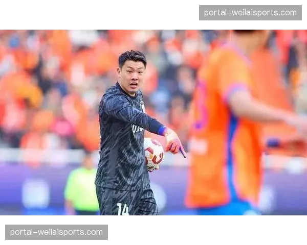 山东泰山门将王大雷比目鱼肌拉伤，21岁小将刘骐玮有望迎首秀